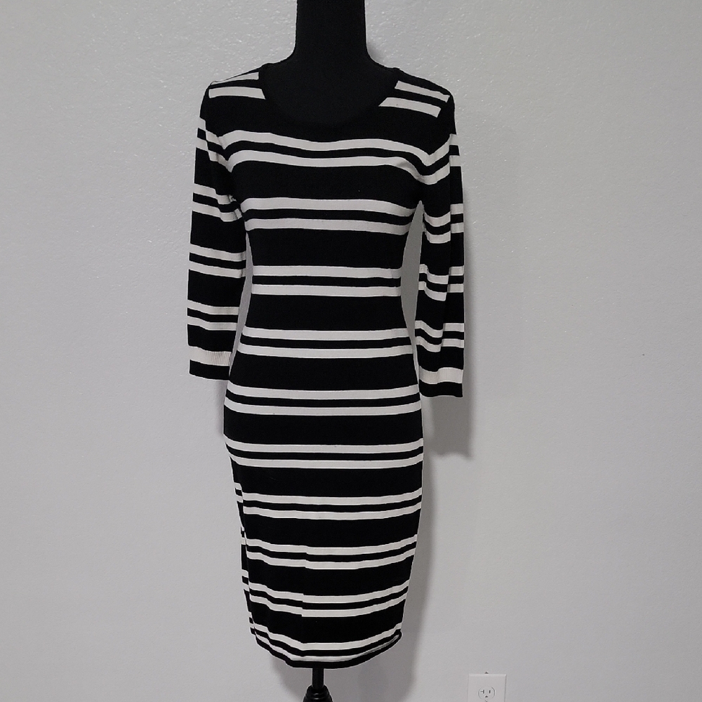 Forever 21 Black and White Striped Long Sleeve Dress